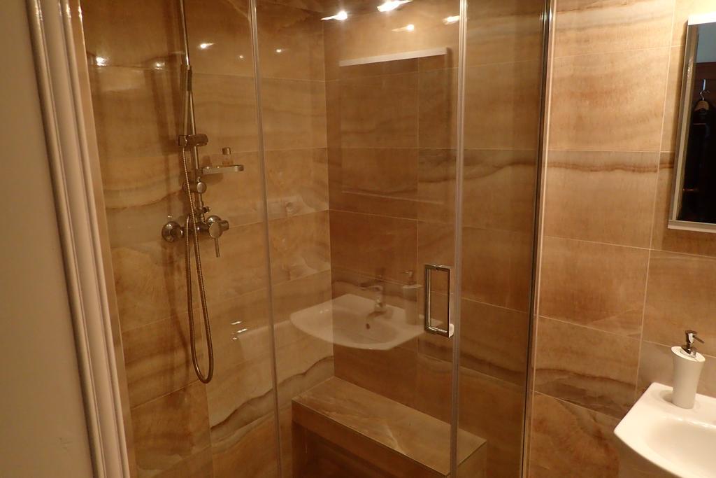 Apartment In City Center - Morassi Karlsbad Rum bild