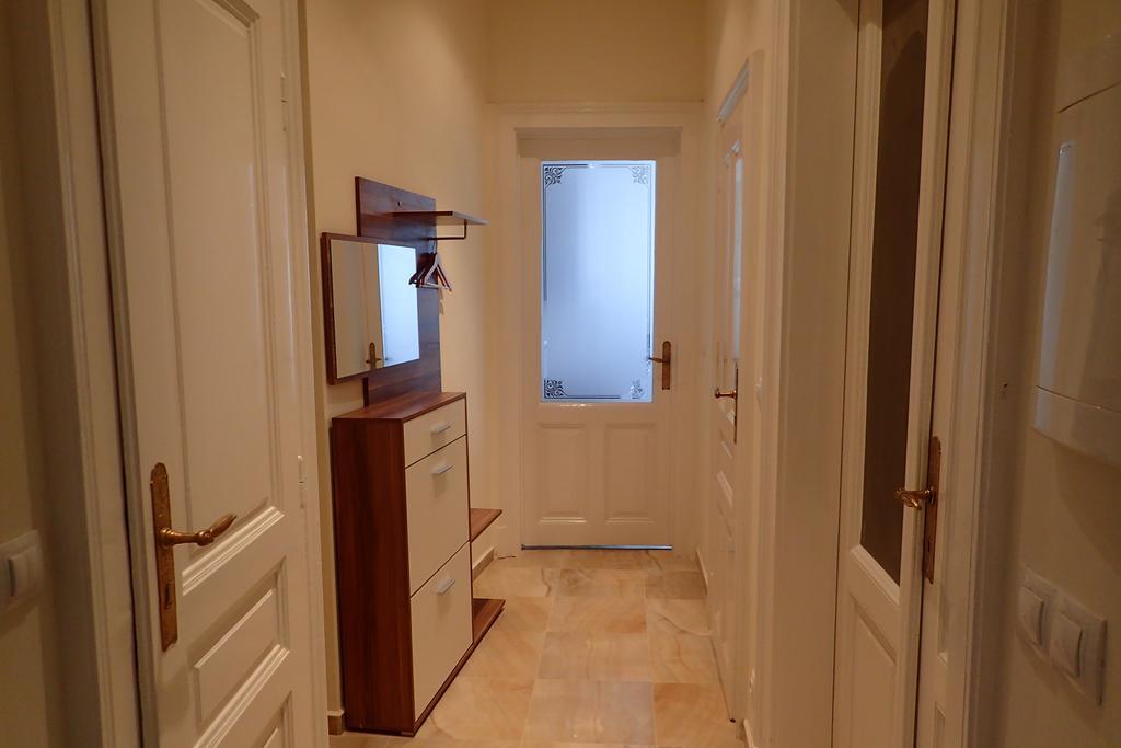 Apartment In City Center - Morassi Karlsbad Rum bild