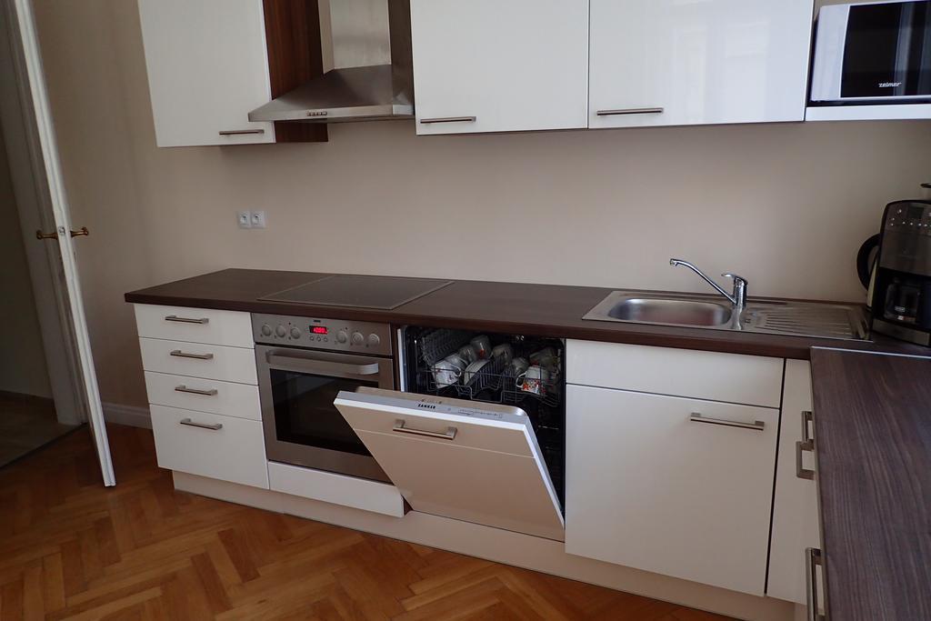 Apartment In City Center - Morassi Karlsbad Rum bild